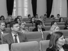 Zdjęcie z seminarium naukowego pt. Statystyka w praktyce - II edycja 12.03.2024 r. - sala wykładowa